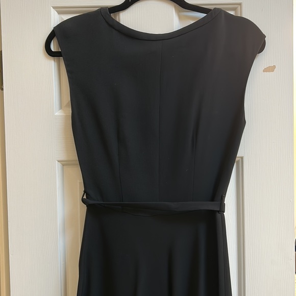 Prada Dress absolutely gorgeous - Picture 5 of 7